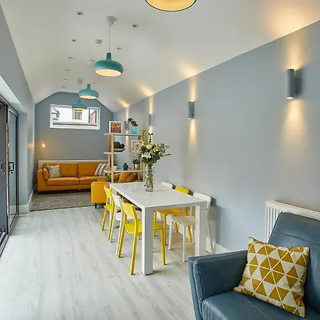 بيت للعطل Host & Stay - No 30 Whitby